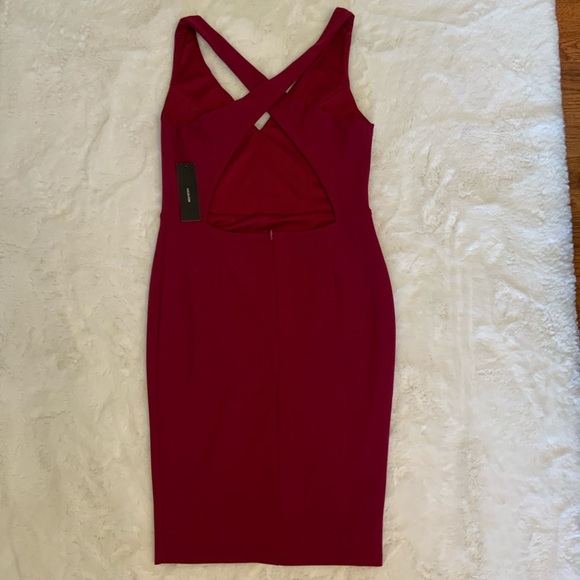 Fuchsia Backless Bodycon Dress - Picture 4 of 4
